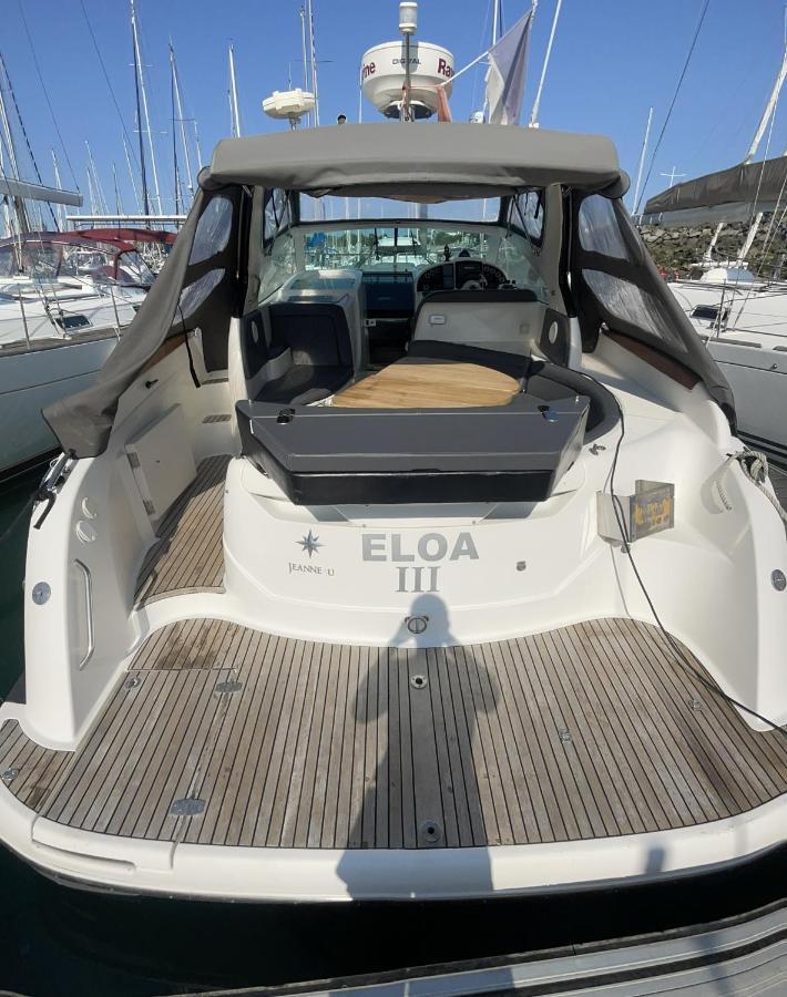 Une Nuit Sur Un Bateau Linge & Menage Inclus ลาโรแชล ภายนอก รูปภาพ