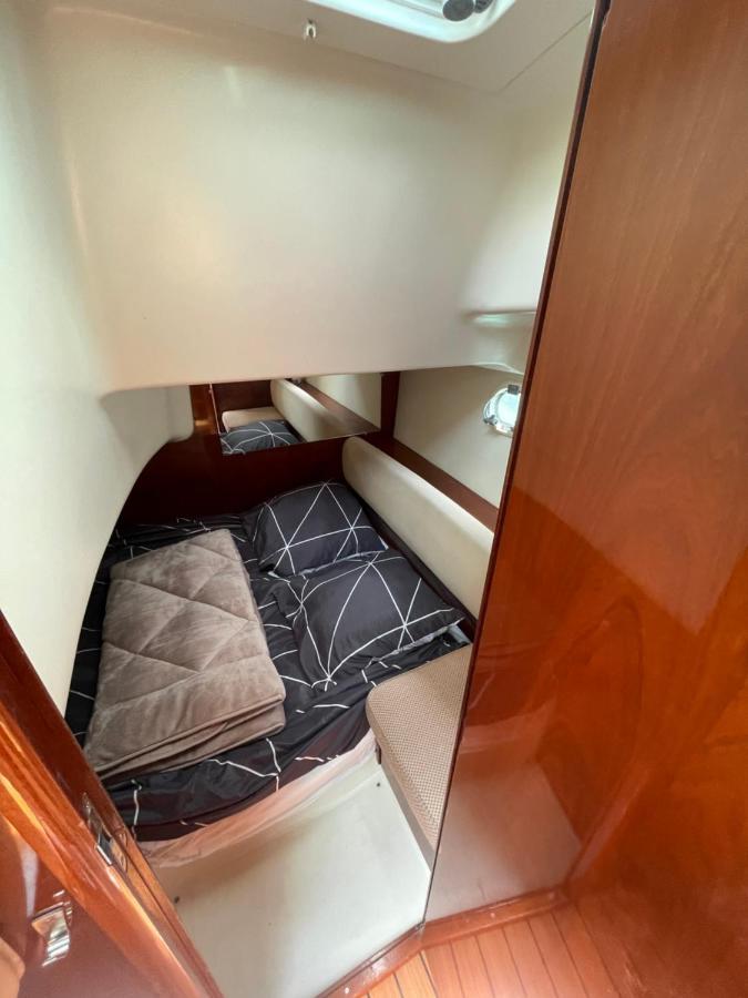 Une Nuit Sur Un Bateau Linge & Menage Inclus ลาโรแชล ภายนอก รูปภาพ